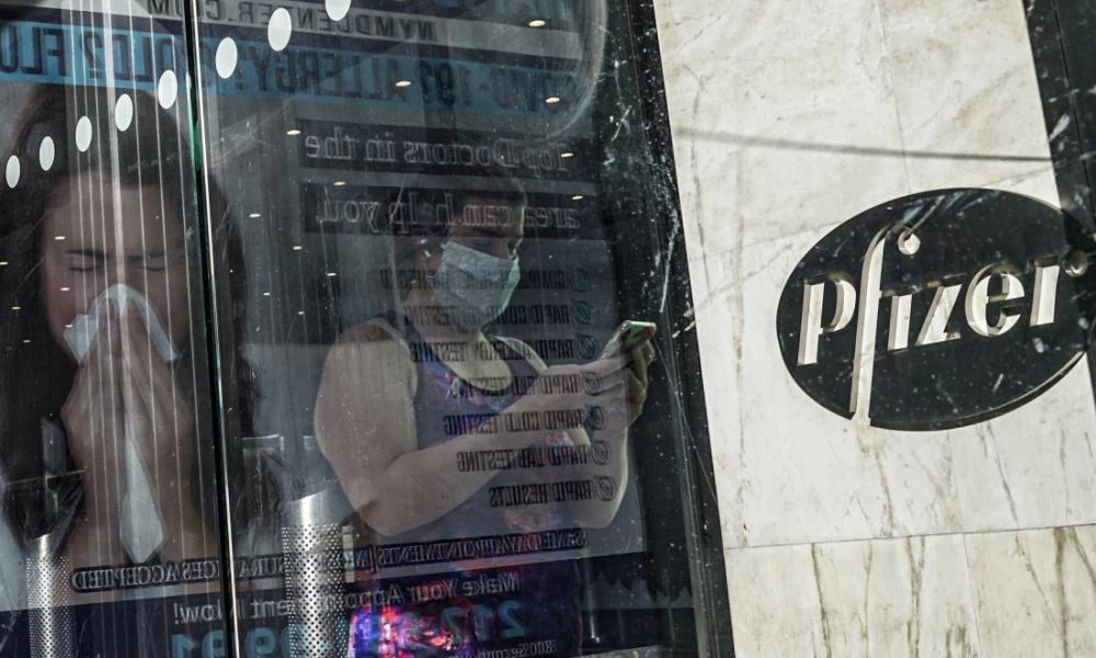 Reuters για εμβόλιο Pfizer: Γιατί θα διαφέρει η τιμή Ευρώπης-ΗΠΑ
